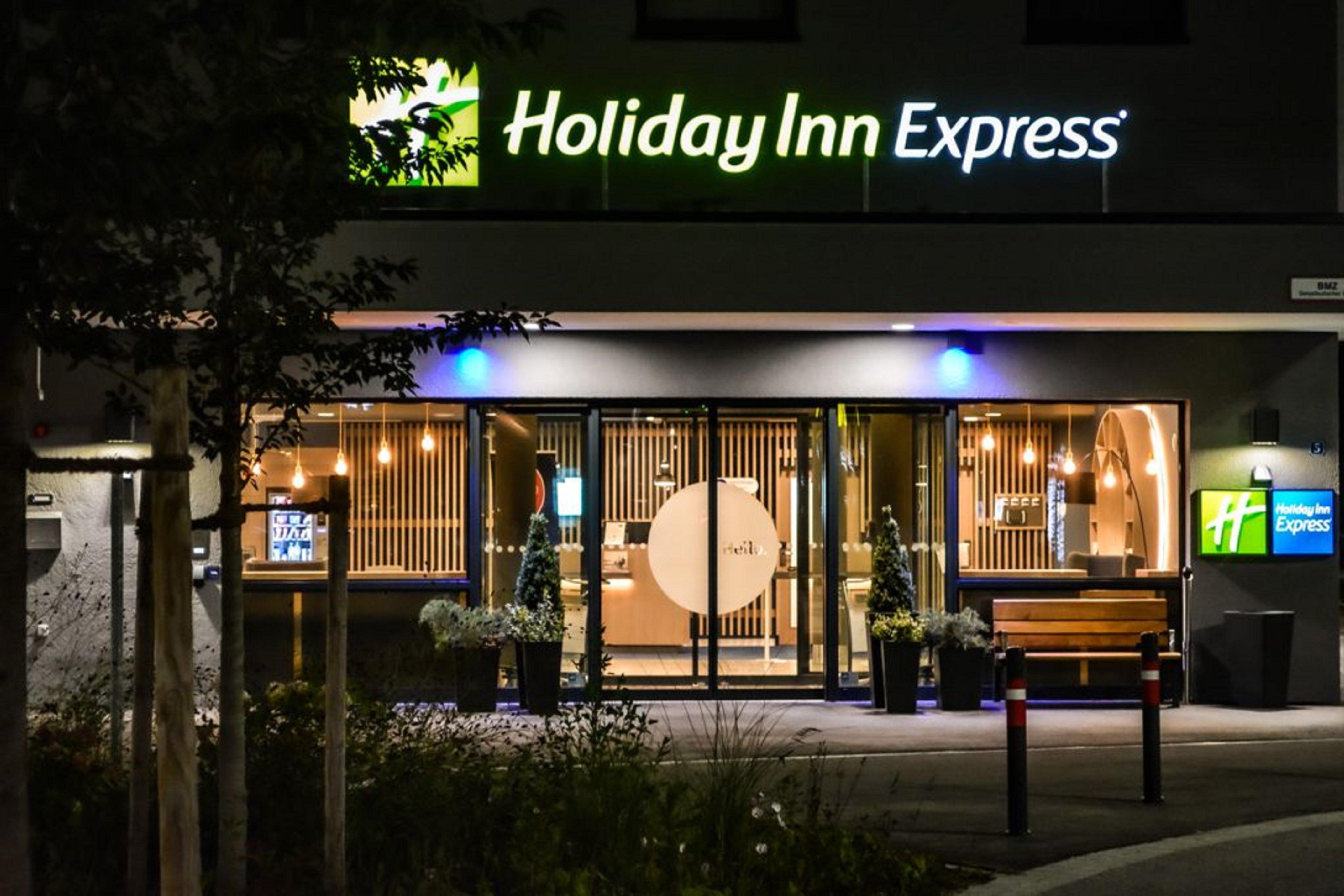Holiday Inn Express Munich - Olching, An Ihg Hotel Ngoại thất bức ảnh